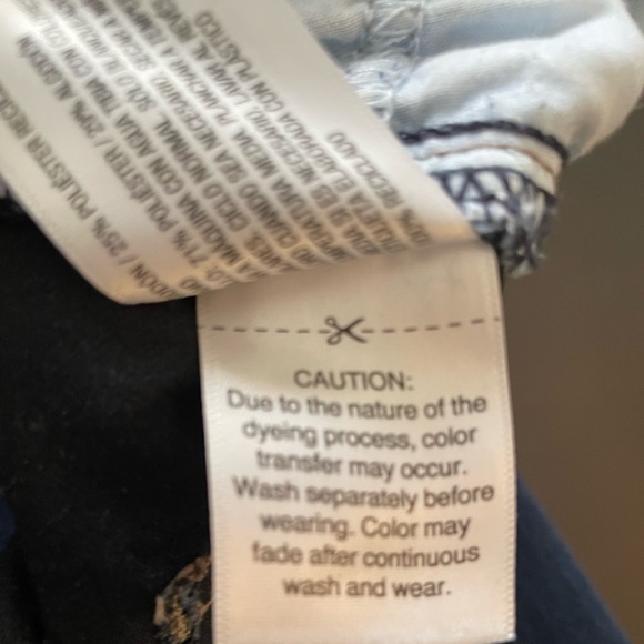 Universal Thread Skinny Jeans, Size 4 - Picture 7 of 16